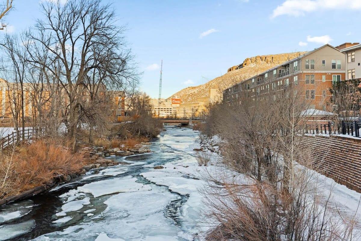 Avenue Hotel Downtown Golden Gold Miners Suite Екстериор снимка