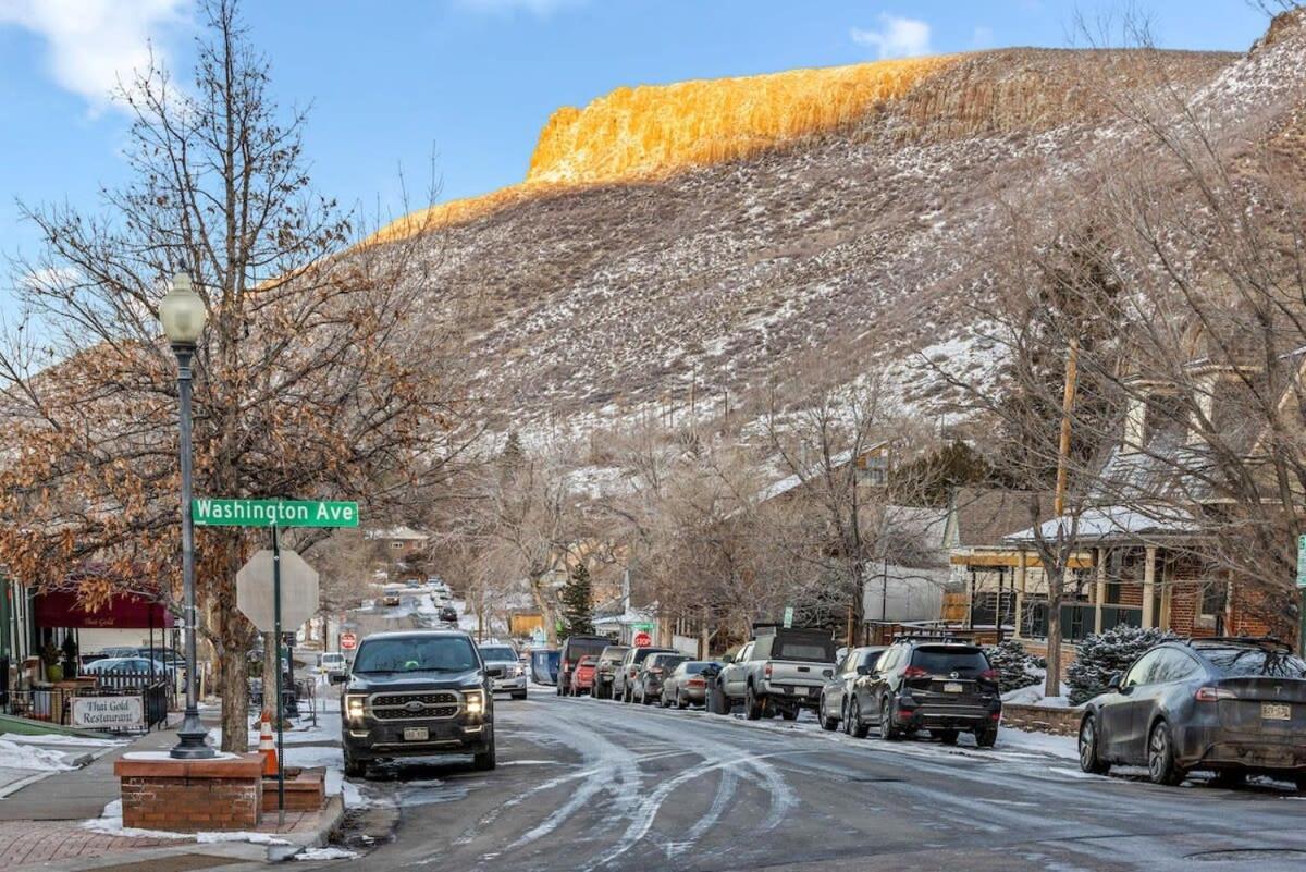 Avenue Hotel Downtown Golden Gold Miners Suite Екстериор снимка